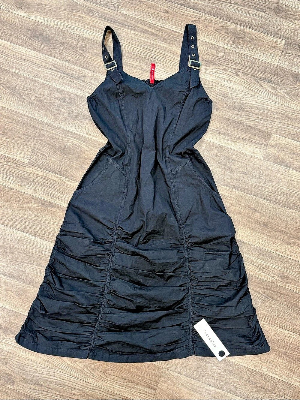 NWT Wearables Ruched Midi Dress in Black Size Small